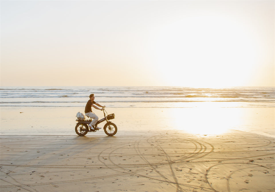 How to Stay Warm While Riding an Electric Bike in the Cold Winter